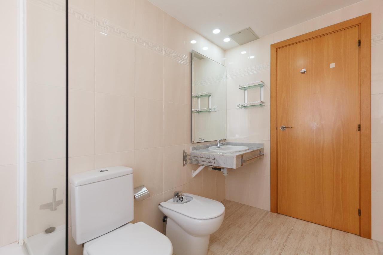 Apartament Uhc Arinsal Family Complex Salou Zewnętrze zdjęcie