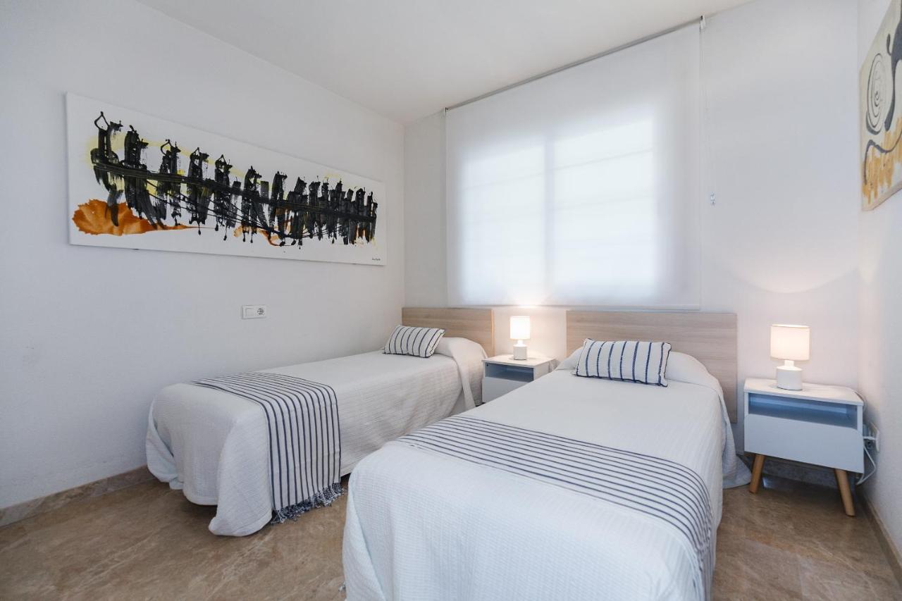Apartament Uhc Arinsal Family Complex Salou Zewnętrze zdjęcie